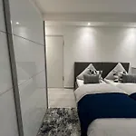 Apartamento Living & *