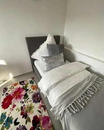 Living & Apartment *