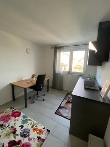 Living & * Франкфурт-на-Майне