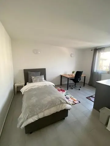 Living & * Франкфурт-на-Майне